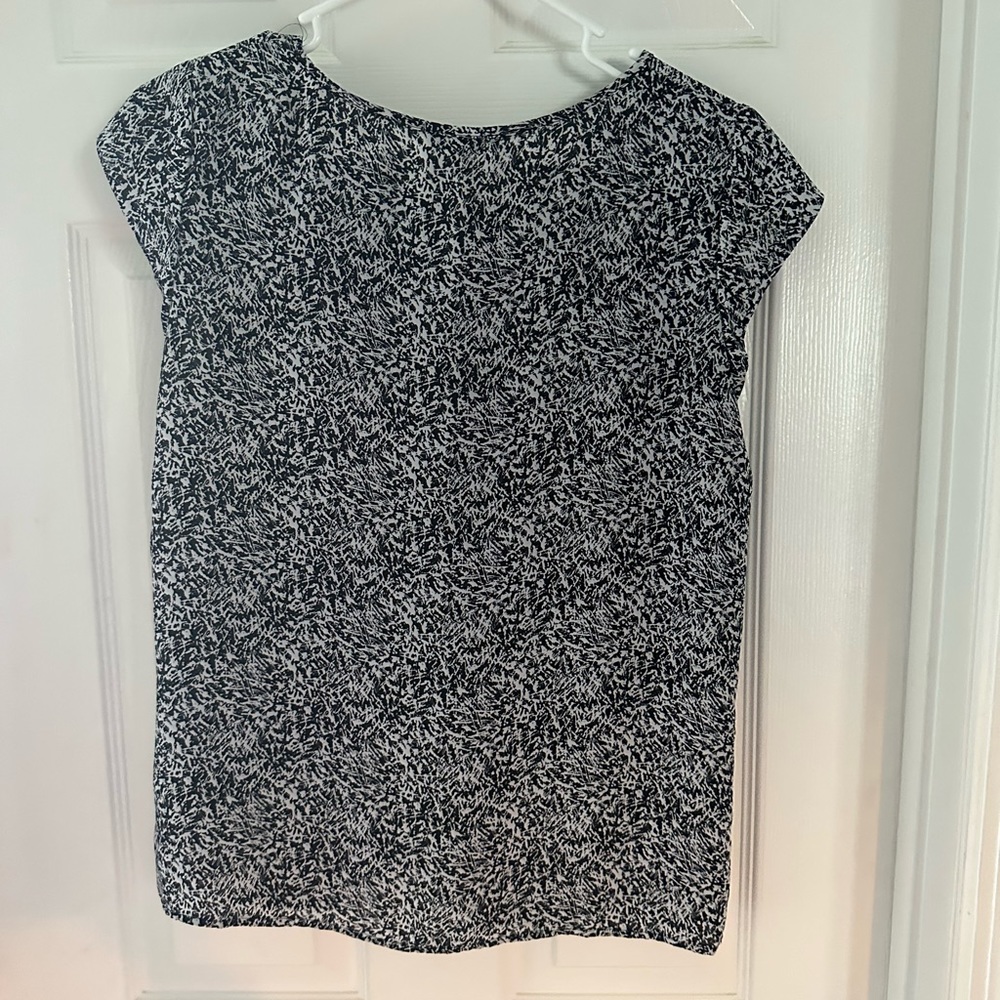 Express lace ruffle blouse - Picture 2 of 3